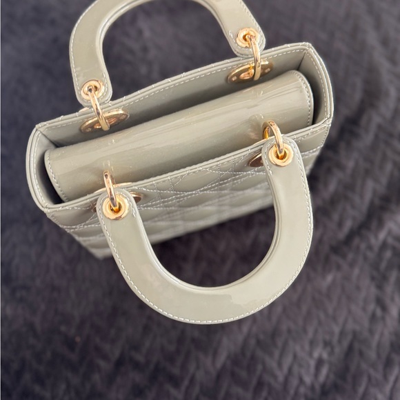 Dior Medium Lady Bag in Stone Gray - Picture 4 of 12
